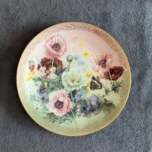 Poppy Pastorale by Lena Liu